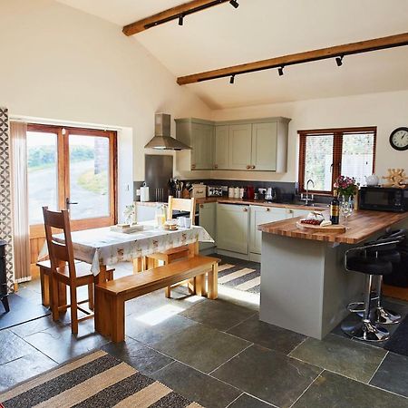 The Old Dairy - Boutique Countryside Cottage At Harrys Cottages Pen-y-Clawdd Zewnętrze zdjęcie