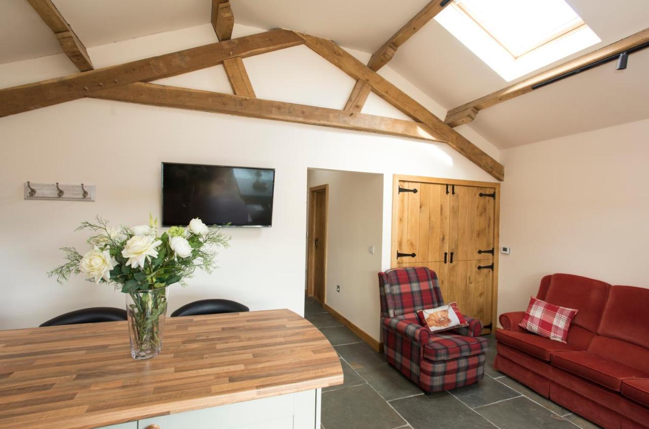 The Old Dairy - Boutique Countryside Cottage At Harrys Cottages Pen-y-Clawdd Zewnętrze zdjęcie