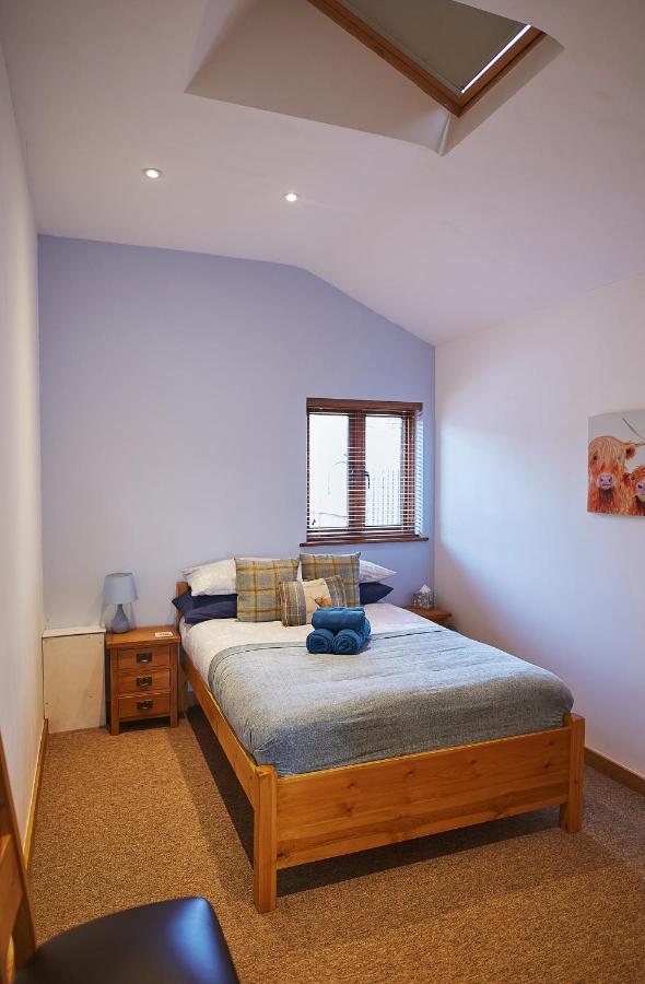 The Old Dairy - Boutique Countryside Cottage At Harrys Cottages Pen-y-Clawdd Zewnętrze zdjęcie